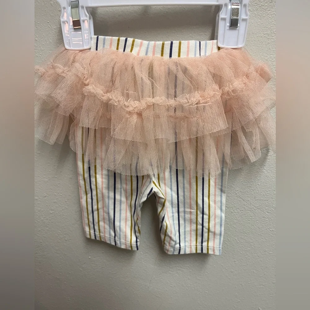 Beach Vibes Two Piece Set - Picture 7 of 8